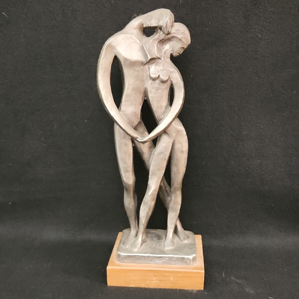 Elegant Gray Sculpture -1981 Modern Art Piece